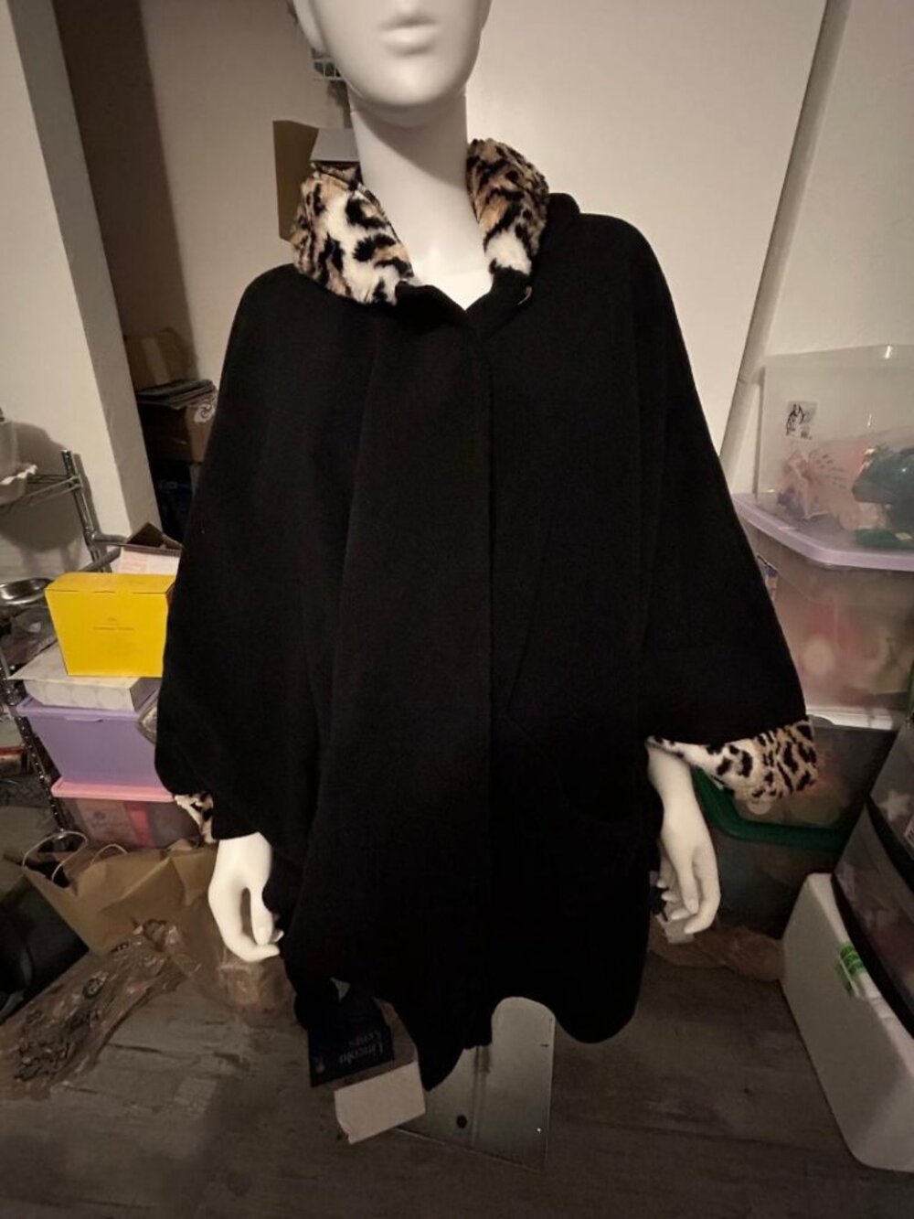 Black Mountain Leopard Faux Fur Cape Jacket XL NWT